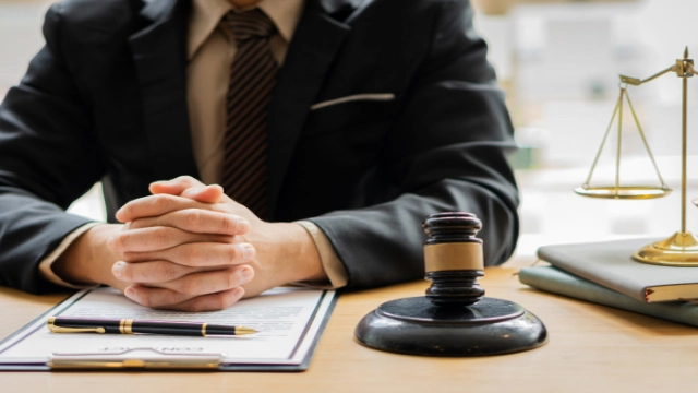 نکات طلایی انتخاب وکیل کیفری تبریز